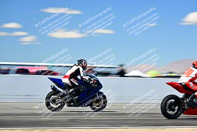 media/Mar-25-2024-Moto Forza (Mon) [[8d4319bd68]]/4-Novice Group/Session 4 Front Straight Speed Pans/